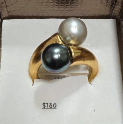 TN pearl ring
